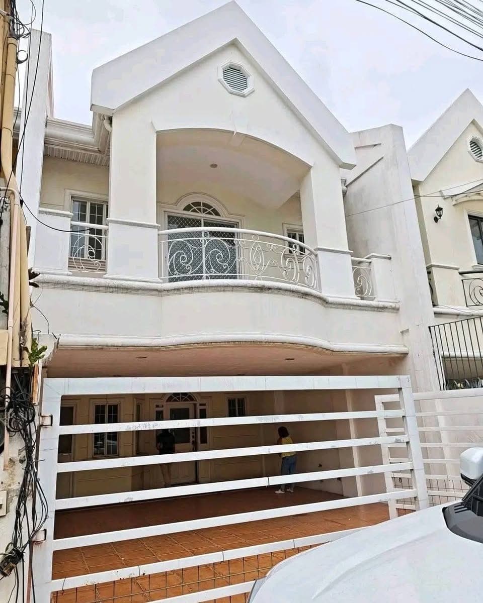 OBRERO TOWNHOUSE for RENT‼️LONG TERM ONLY✅ Loc: Palm Village, BO Obrero Davao City - photo 1
