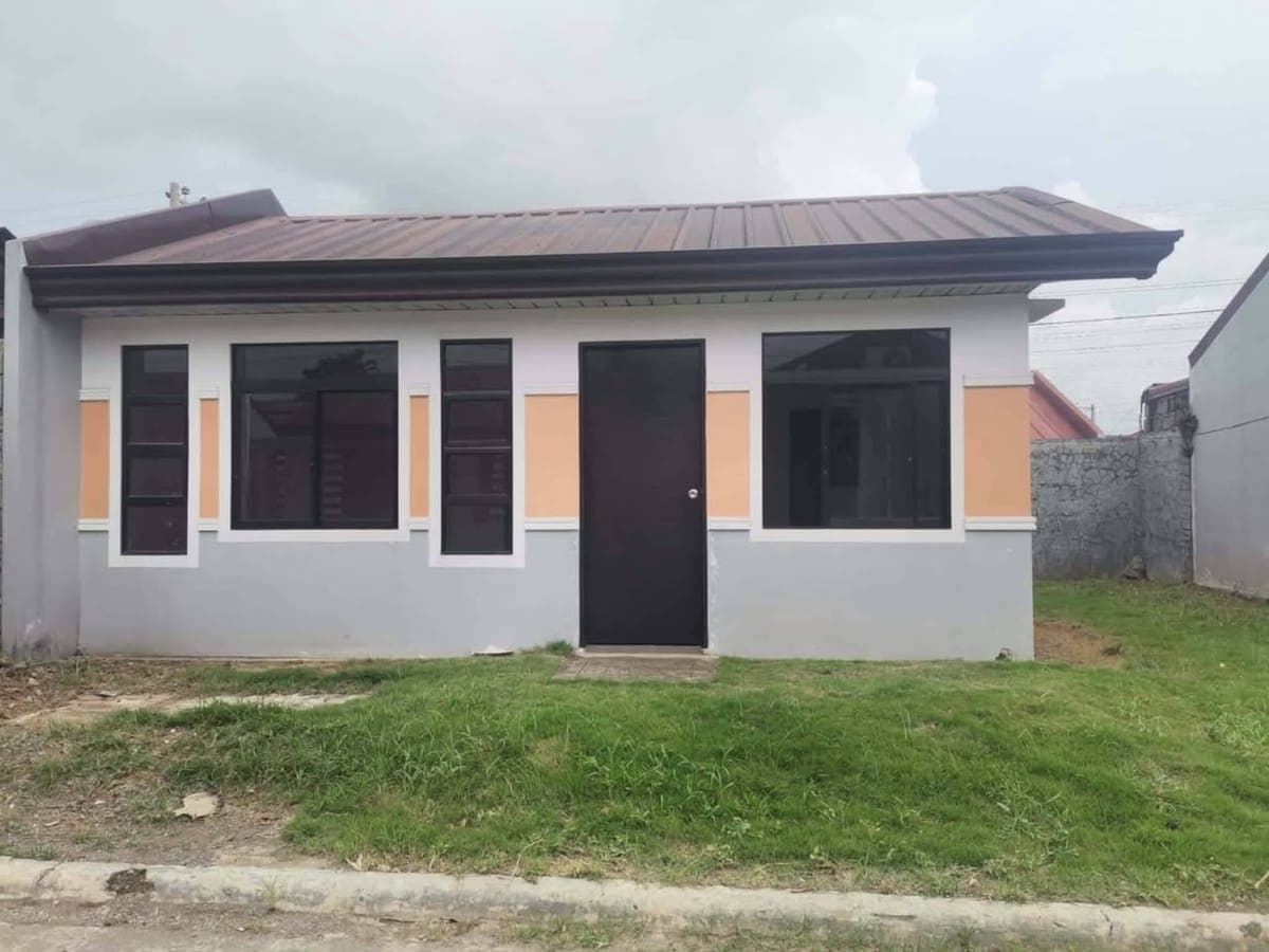 FOR RENT BUNGALOW HOUSE 🏡🏡 - photo 1
