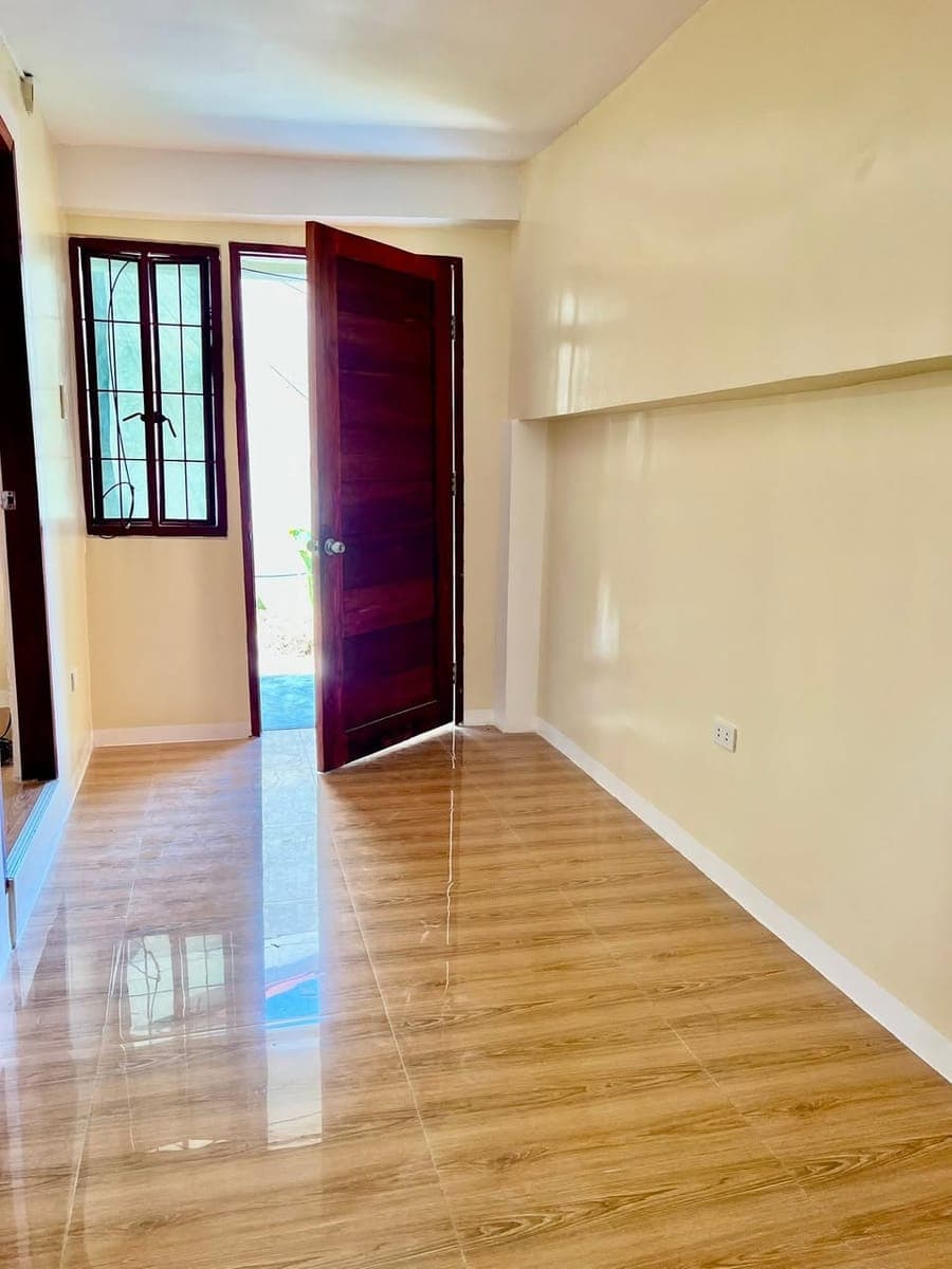 ROOM FOR RENT ! - photo 2