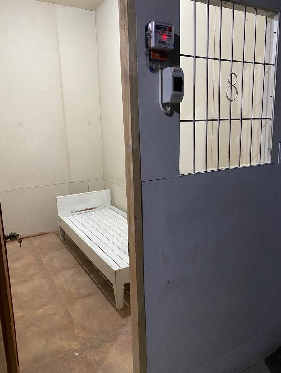 Room for rent 3500 Gud for 1or 2 tiles hanger cabinet big room highway  Ubalde Rcastillo near seaman... - photo 2