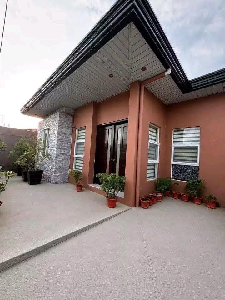 House for Rent bungalow type - photo 3