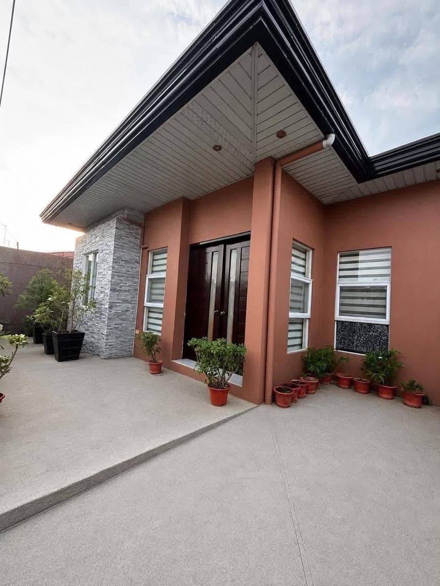Cabantian House for Rent - photo 1
