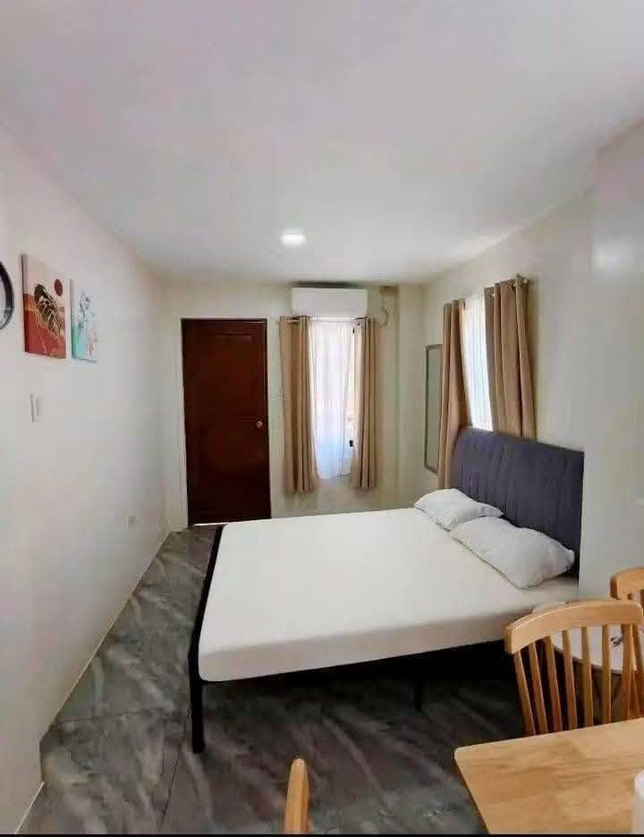 🏠SEMI-FURNISHED STUDIO UNIT FOR RENT LANANG 🏡🏡 - photo 2