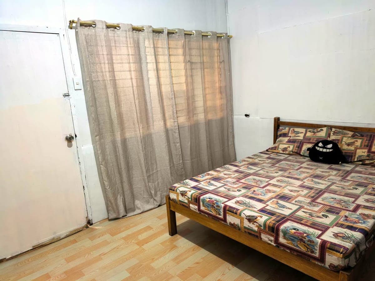 Large Room For Rent - photo 4