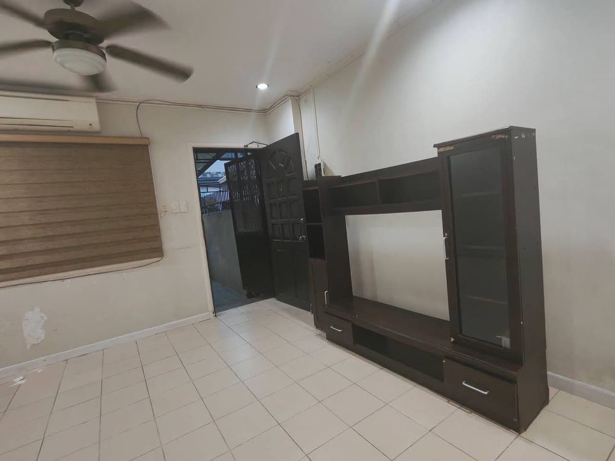 💥 Pampanga Lanang House For Rent- ₱25k ‼️Semi furnished🔥 - photo 1