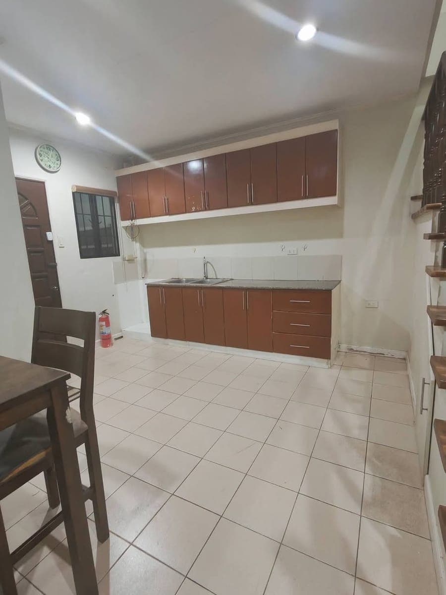 💥 Pampanga Lanang House For Rent- ₱25k ‼️Semi furnished🔥 - photo 3