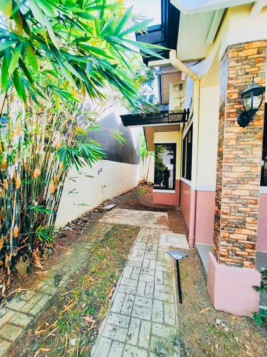 🌸 HOUSE and LOT AVAILABLE FOR RENT ‼️🏡 - photo 1