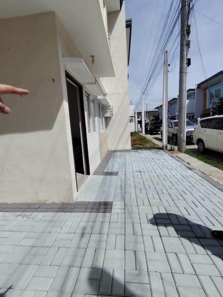 🍁 2 STOREY HOUSE FOR RENT /SALE 🍁 - photo 2