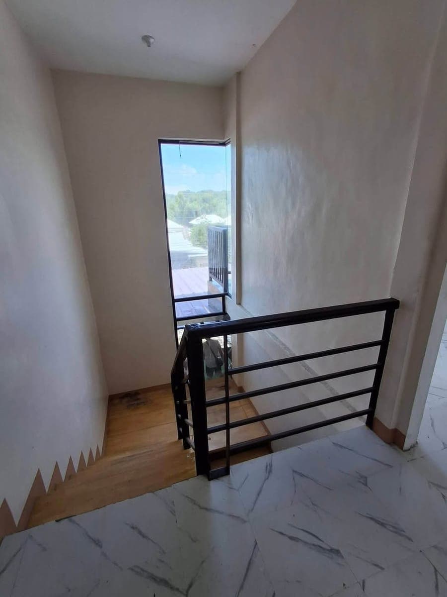 Harmony Cabantian House For Rent - photo 3