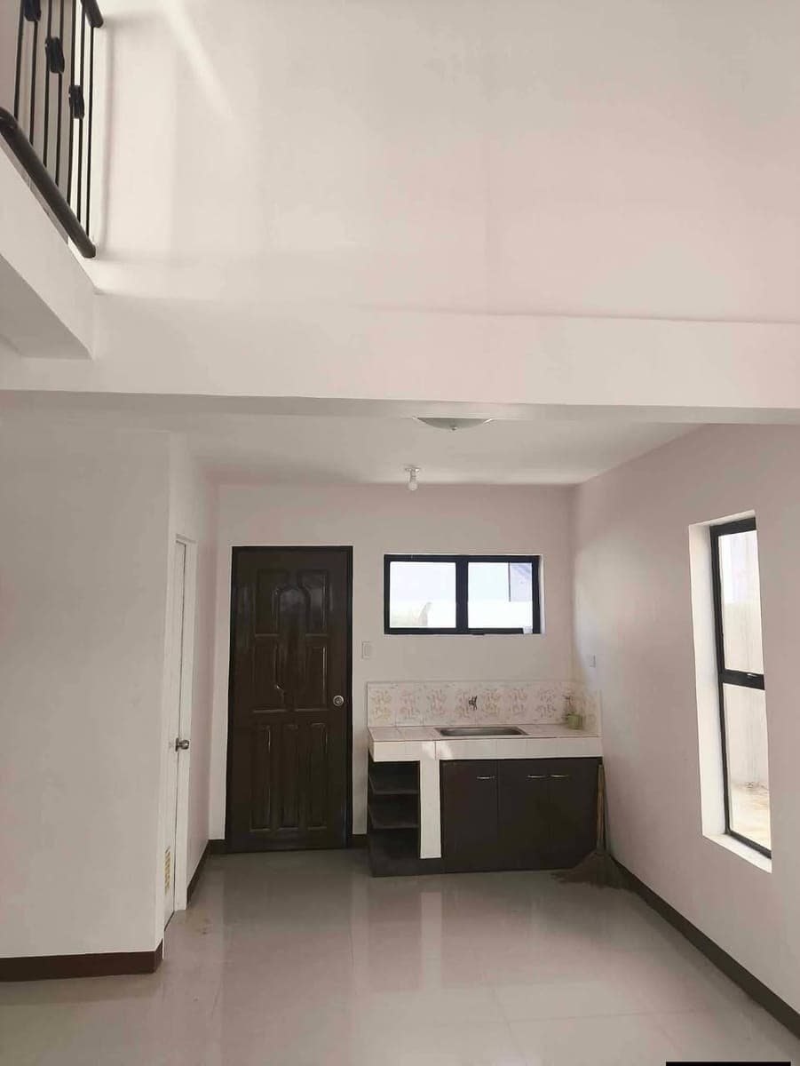 House for rent in Las Casas, Indangan - photo 4