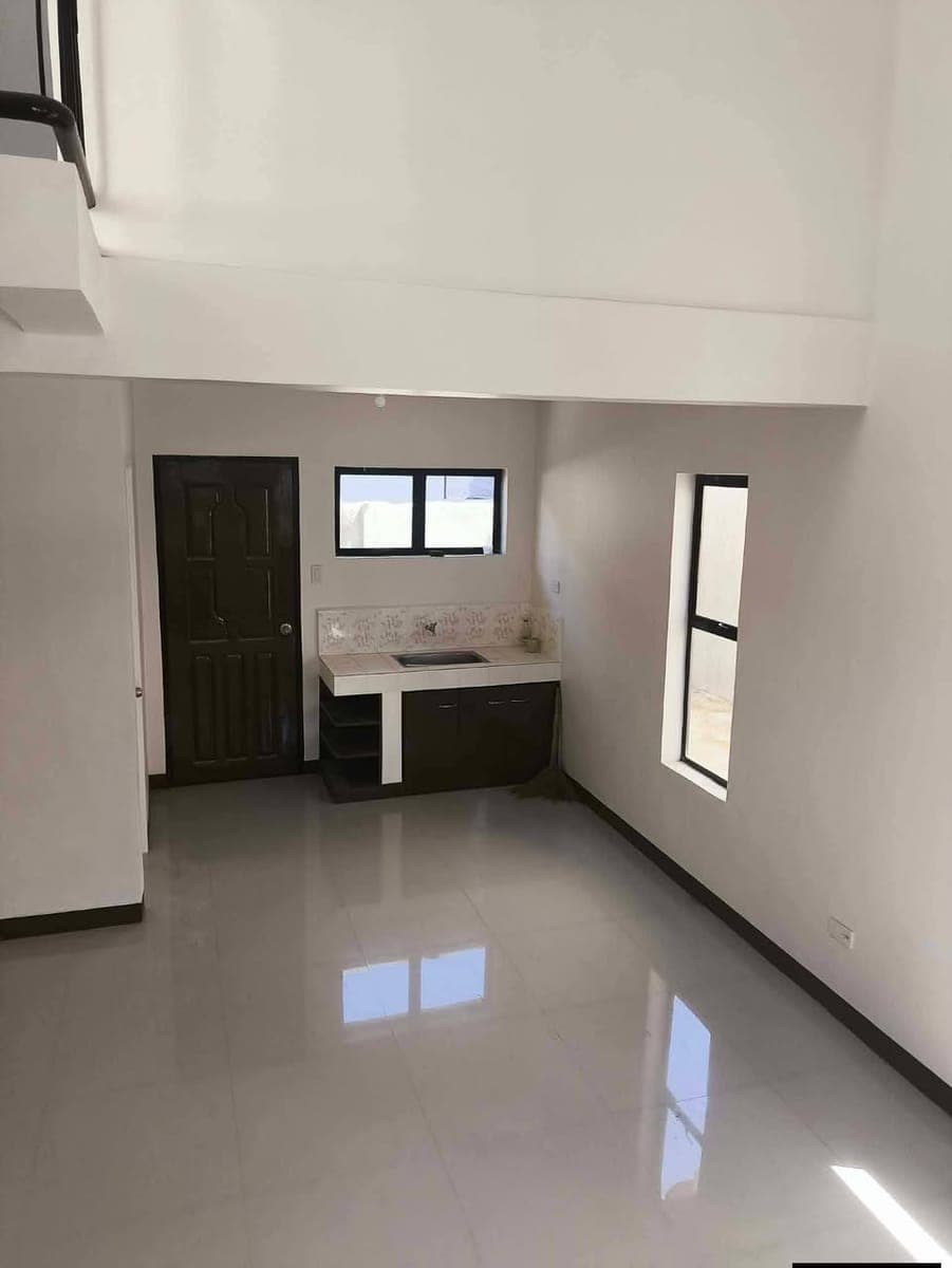 House for rent in Las Casas, Indangan - photo 5