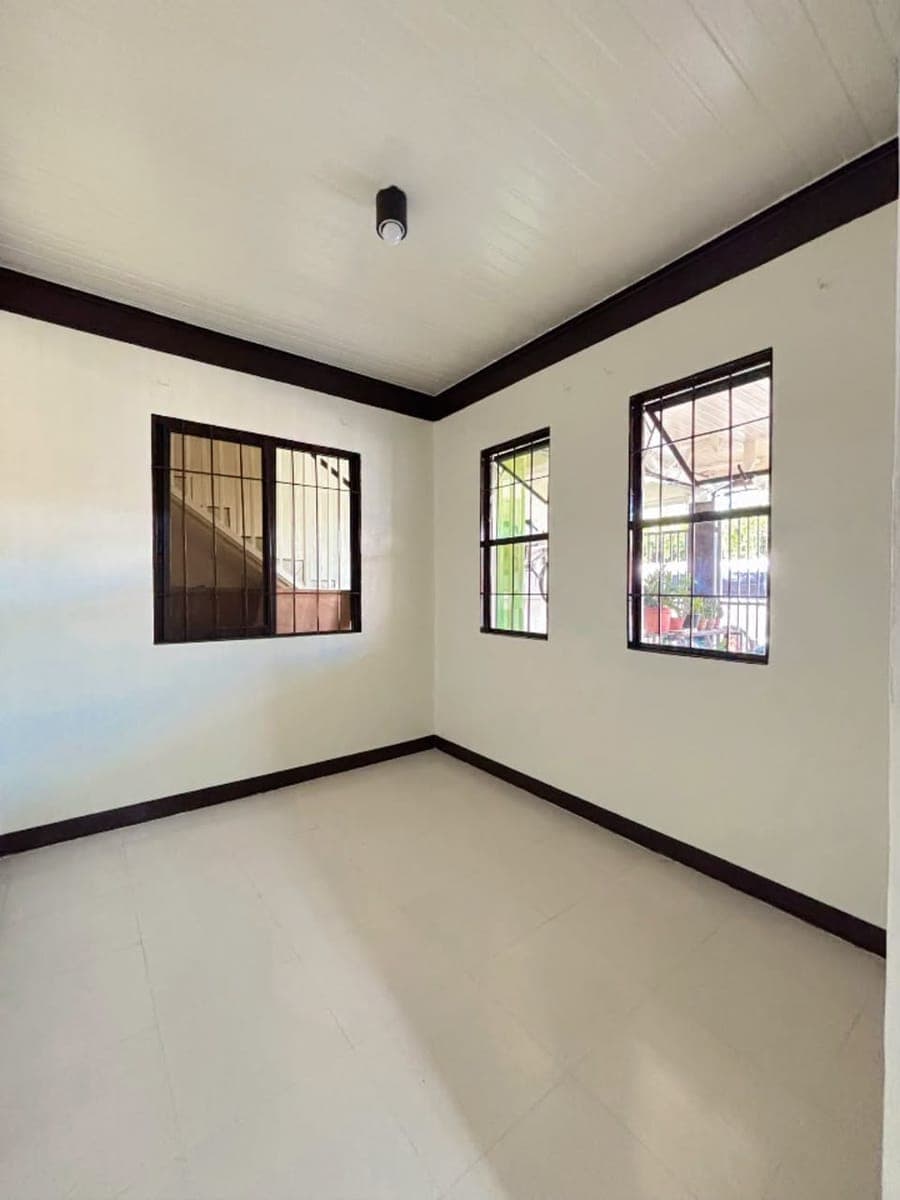 🏡✨ 3 ROOMS FOR RENT – LADIES ONLY ✨🏡 - photo 3