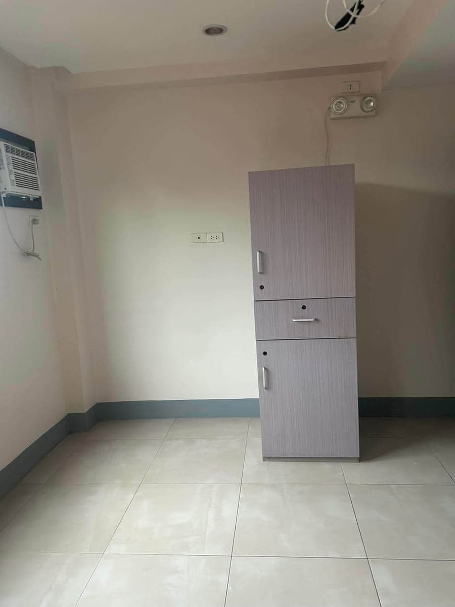 1 UNIT LEFT FOR RENT‼️ ROOM GOOD FOR 3-4‼️ - photo 3