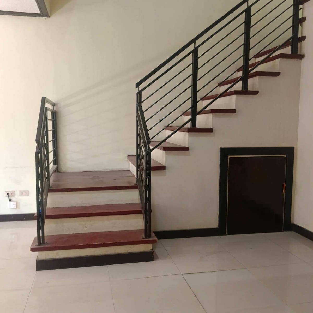💥MATINA  TULIP DRIVE 2-STOREY APARTMENT FOR RENT ‼️ - photo 5
