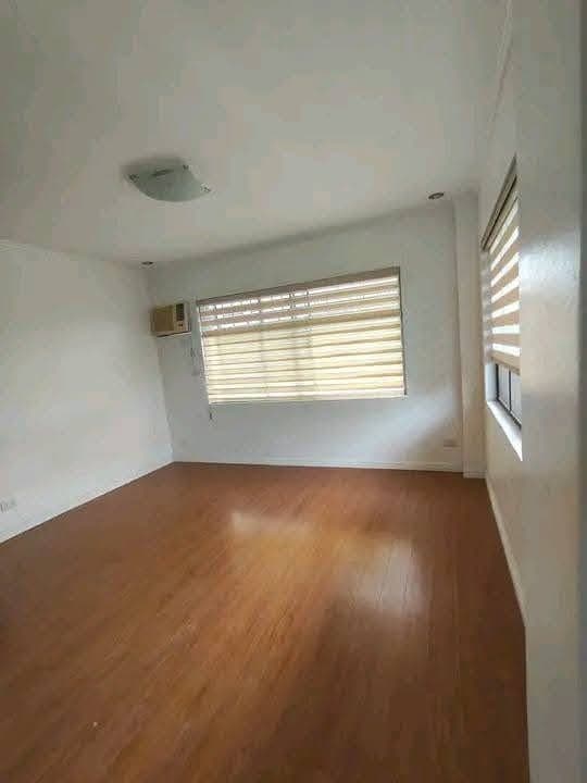 New Listing - photo 5