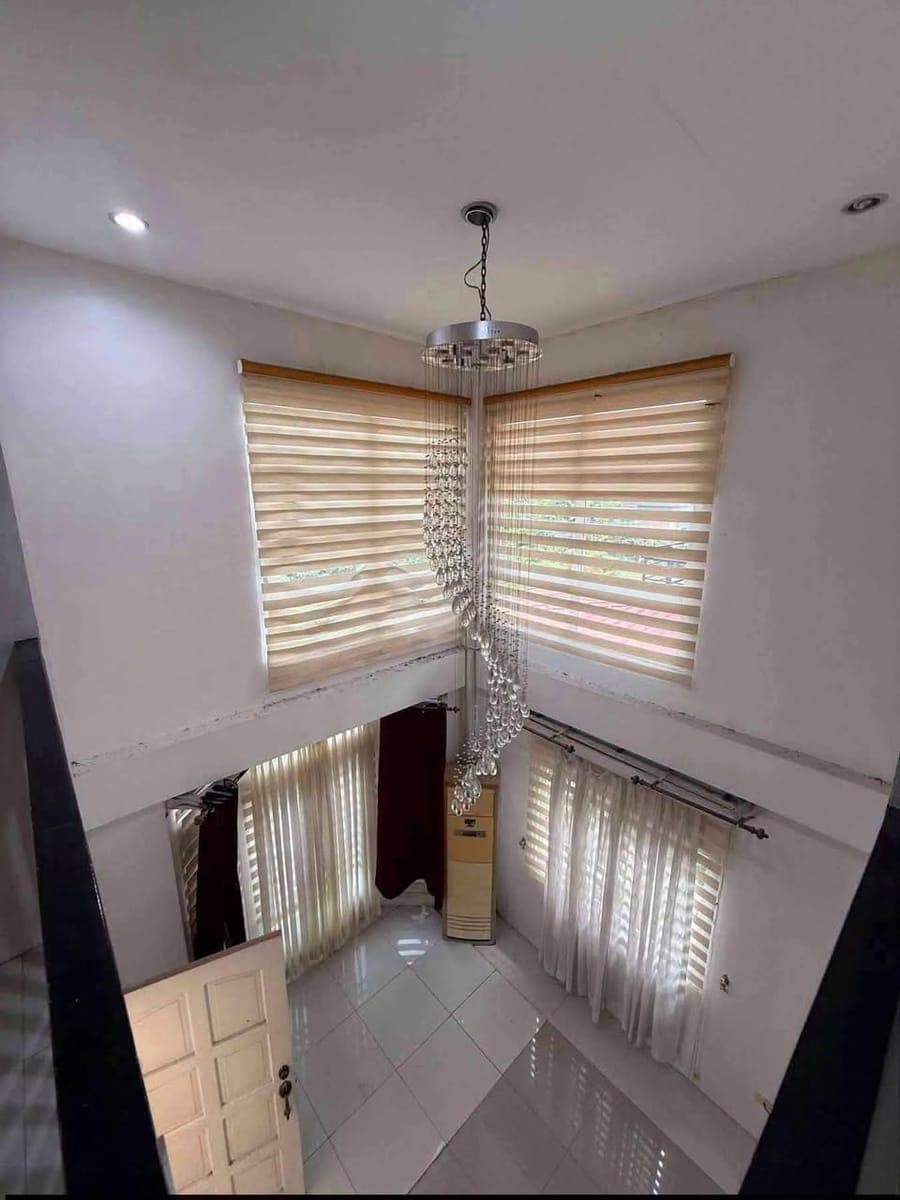 🏡 2-Storey House FOR RENT! 🏡 - photo 1