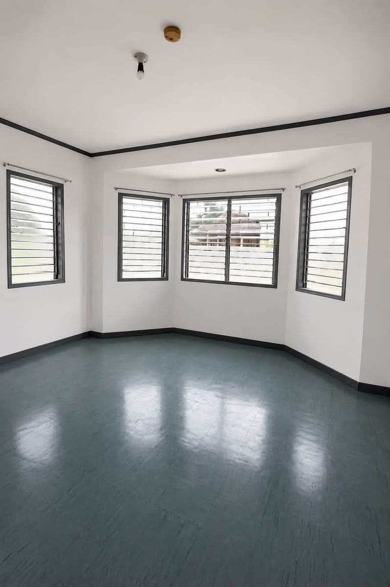 ONLY 1 UNIT AVAILABLE! - photo 4