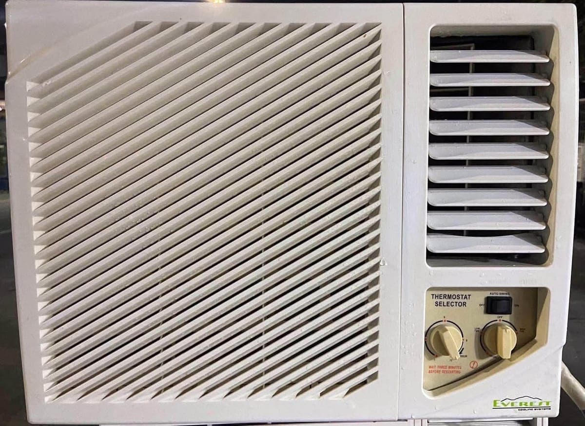 Moving Out Sale Aircon from Apartment Unit - photo 3