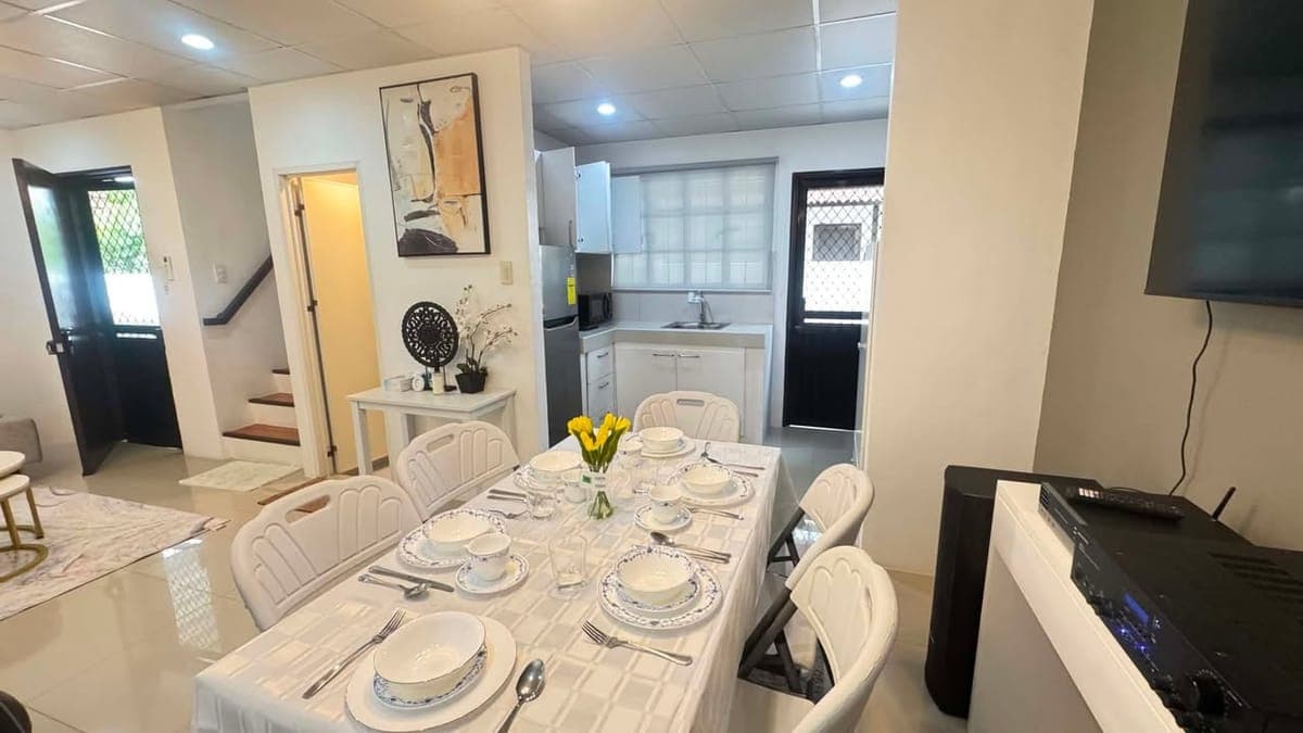 HOUSE FOR RENT - photo 1