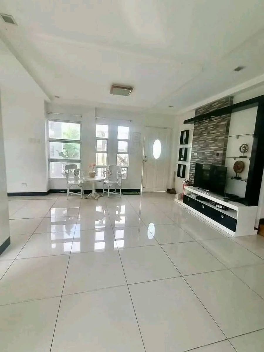 🏡FUENTE DE VILLA ABRILLE TULIP DRIVE HOUSE FOR RENR‼️‼️ - photo 3