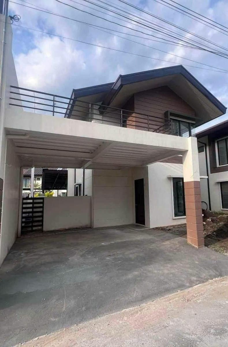 🏡 FULLY FURNISHED 2-storey HOUSE FOR RENT 🏡🏡 - photo 1