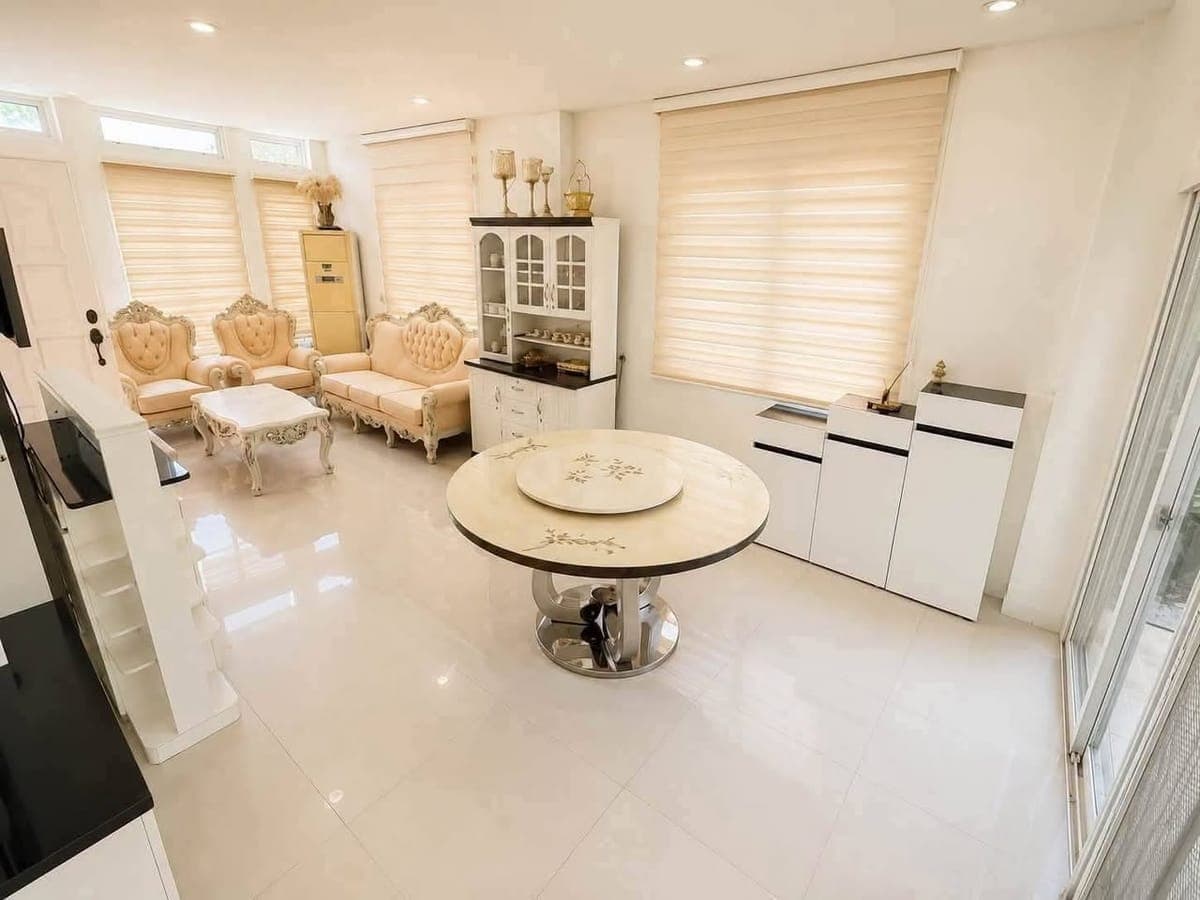 For Rent- - photo 3