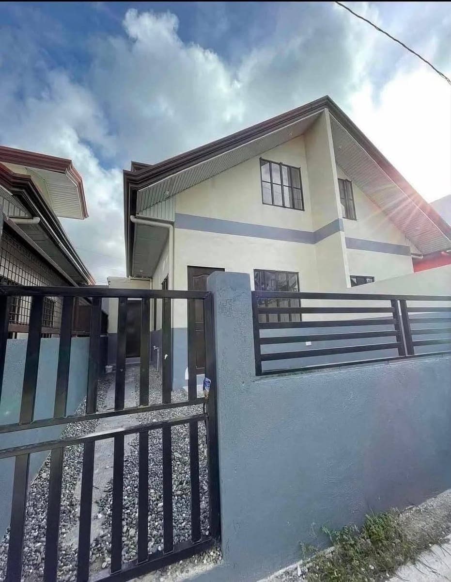 🏡Prestige subdivision cabantian House for Rent ‼️ - photo 1
