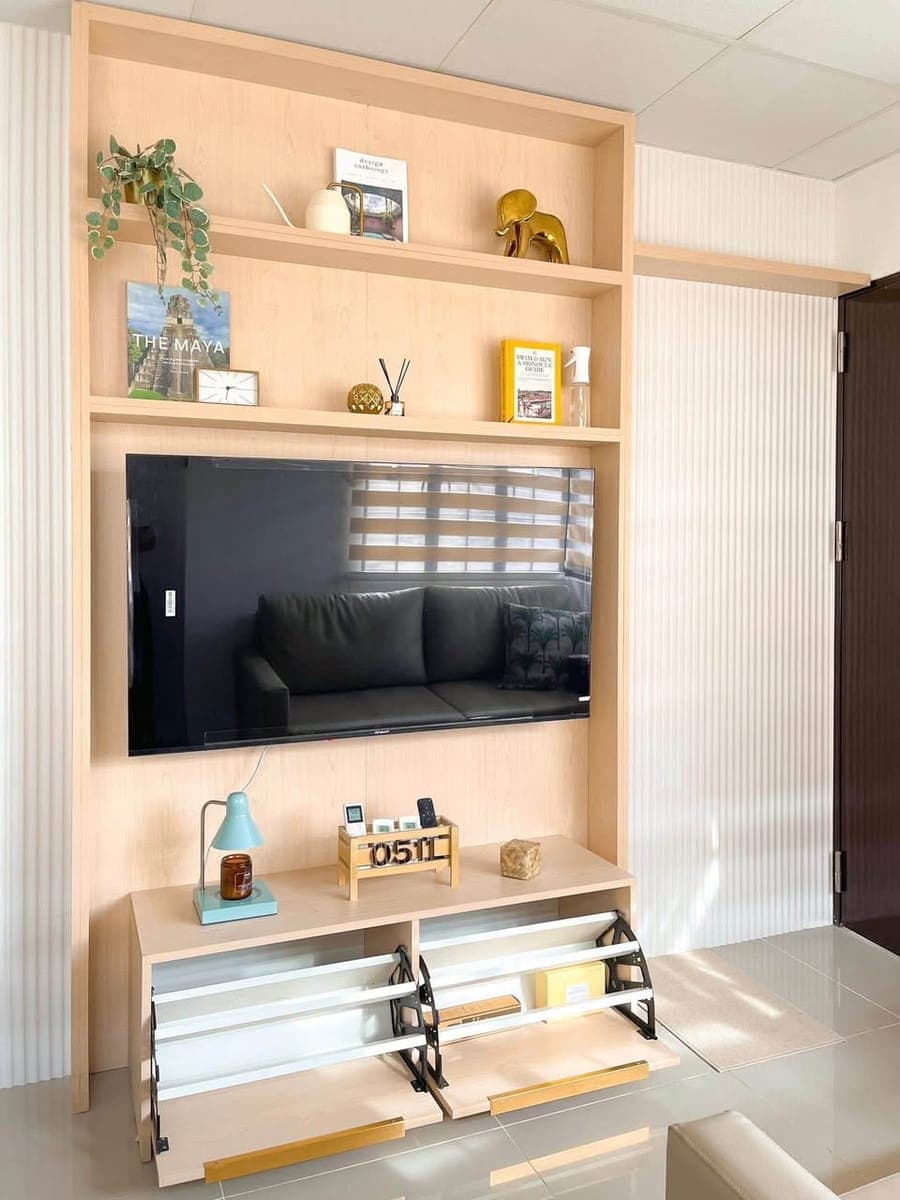 ✨AVAILABLE for move-in October 2026✨ - photo 1
