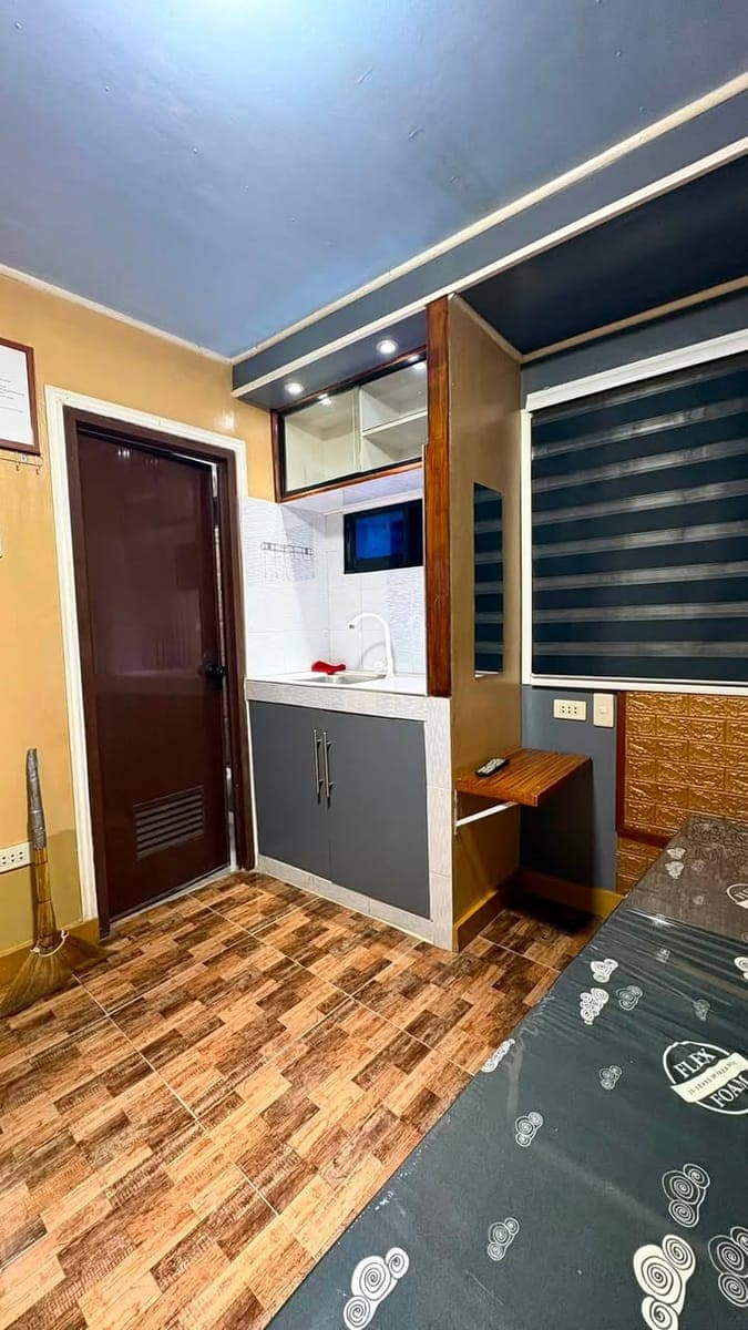 STUDIO TYPE ROOM FOR RENT - photo 2