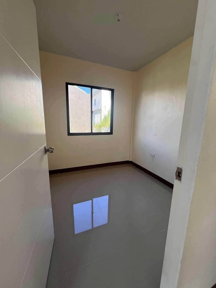 🏡 25K ONLY‼️3BR HOUSE FOR RENT | PRESTIGE SUBD. CABANTIAN‼️ - photo 2