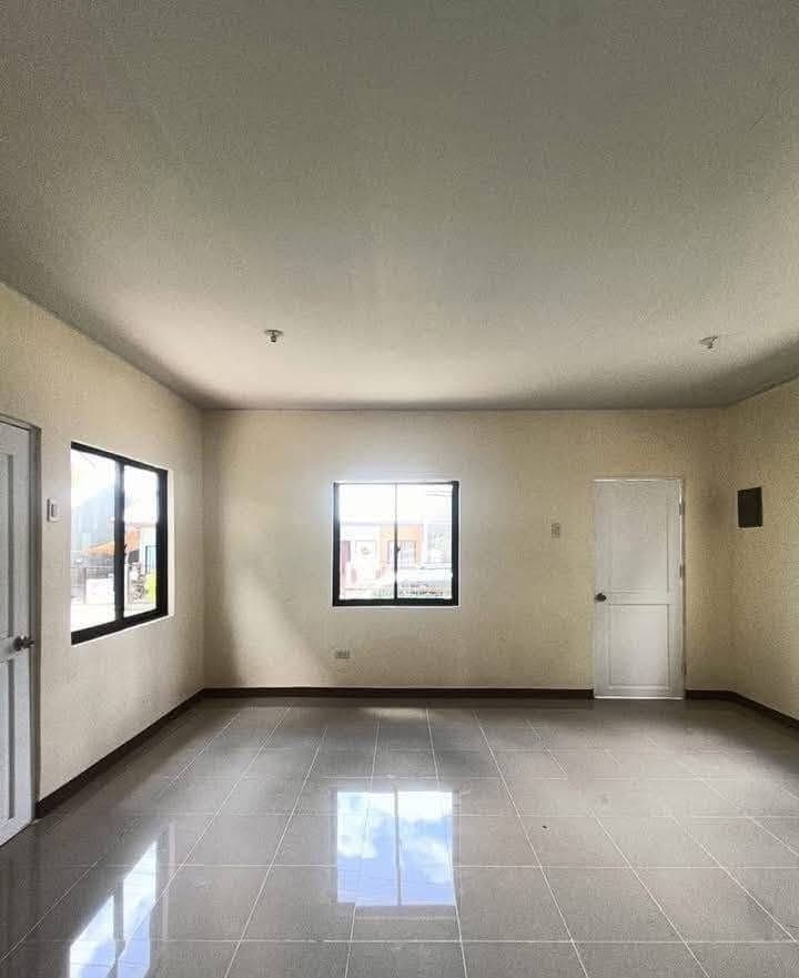 🏡 22K ONLY‼️3BR HOUSE FOR RENT | PRESTIGE SUBDIVISION CABANTIAN❗ - photo 4