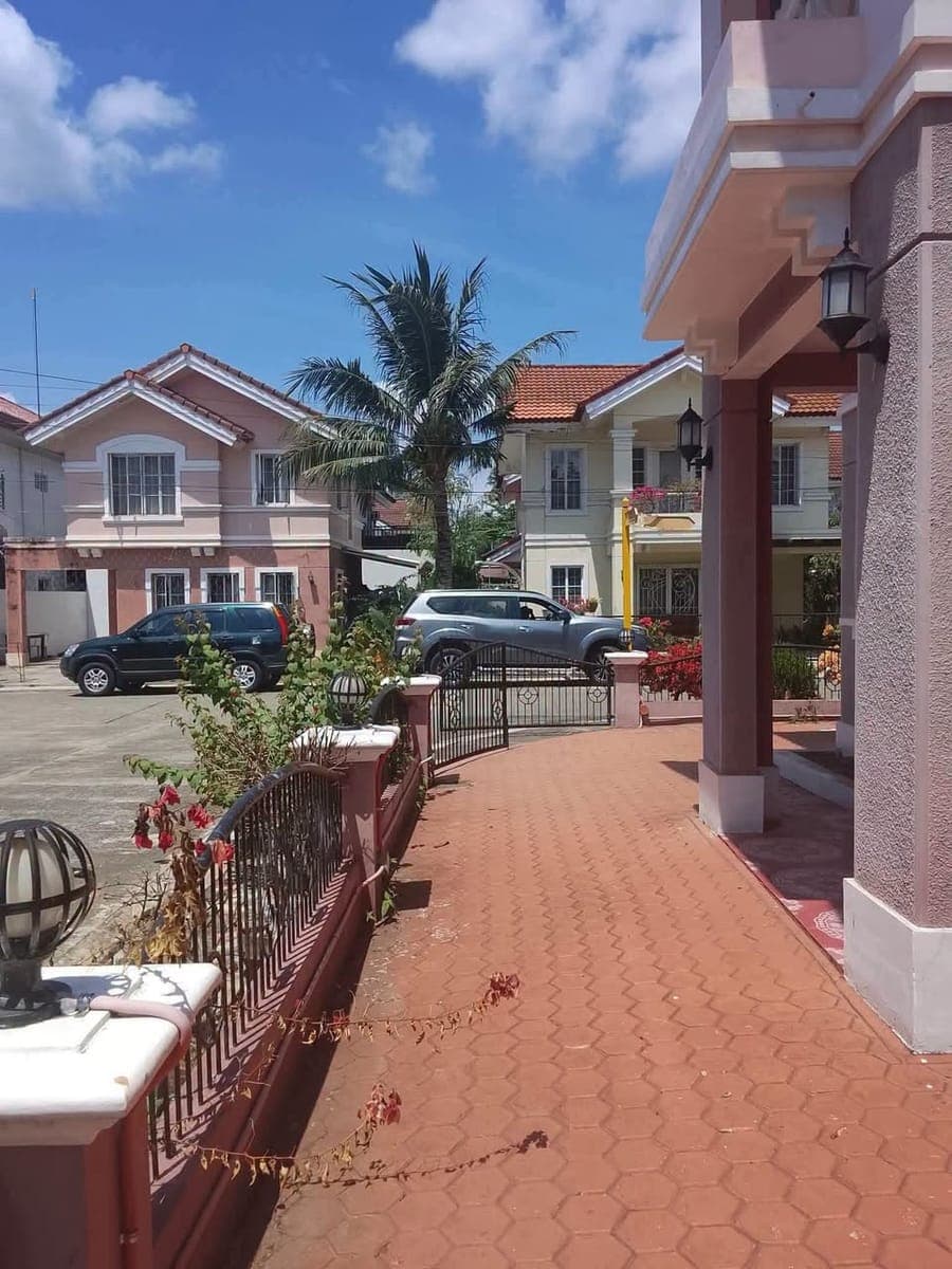 House and Lot For SALE OR RENT‼️🍒 - photo 2