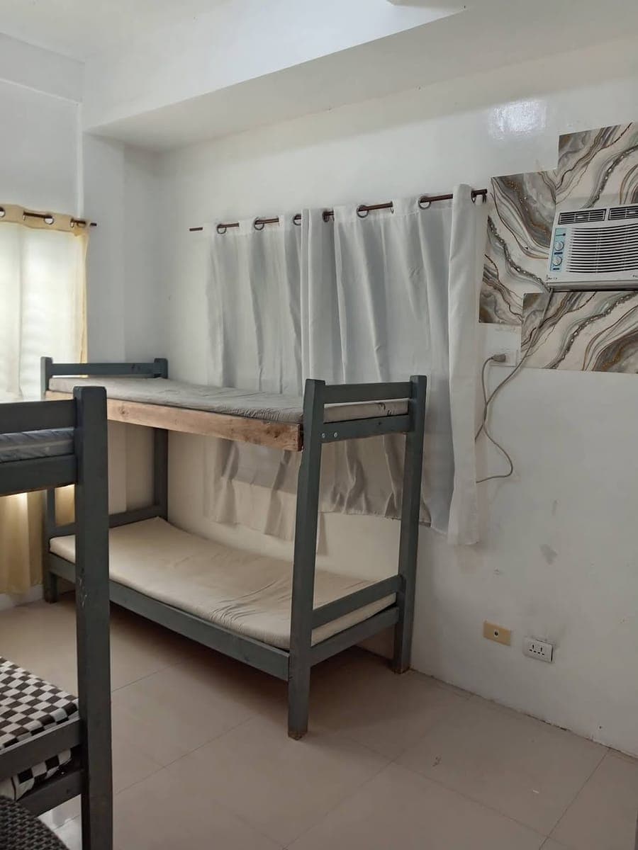 We hava available 3 rooms for rent, 3 rooms with aircon. - photo 1