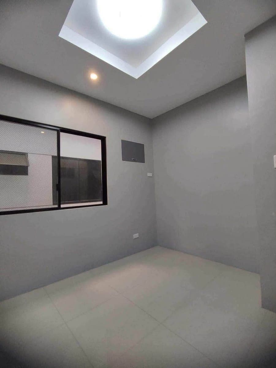 🏡OBRERO PALM VILLAGE 2-STOREY APARTMENT FOR RENT‼️🤩25K ONLY/ BARE UNIT🤩 - photo 5