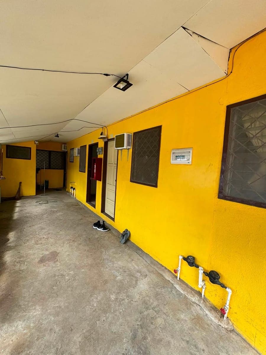 SOLO ROOM FOR RENT: - photo 1