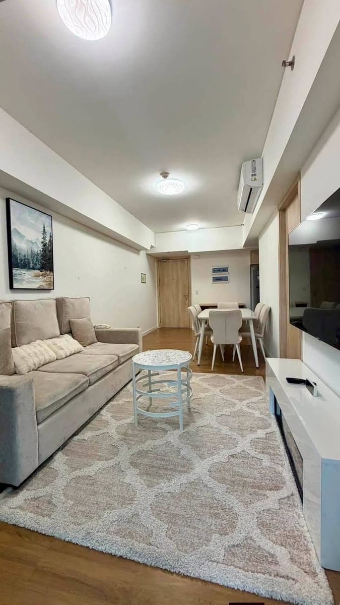 Patio Suites Tower One with Balcony – Fully Furnished 1-Bedroom Unit for Assume or Long Term Rent - photo 3