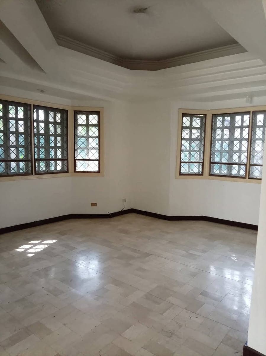 New Listing - photo 1