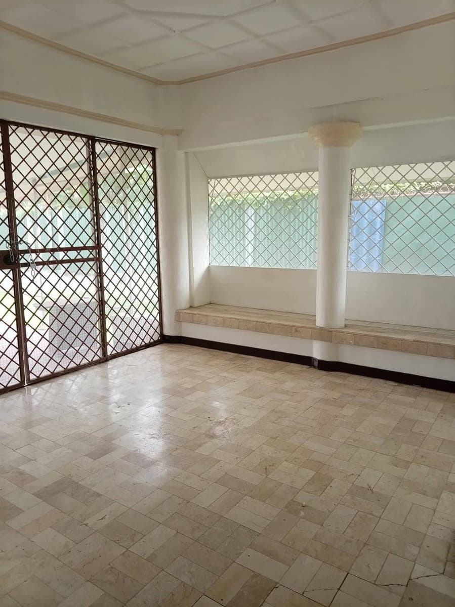 New Listing - photo 2