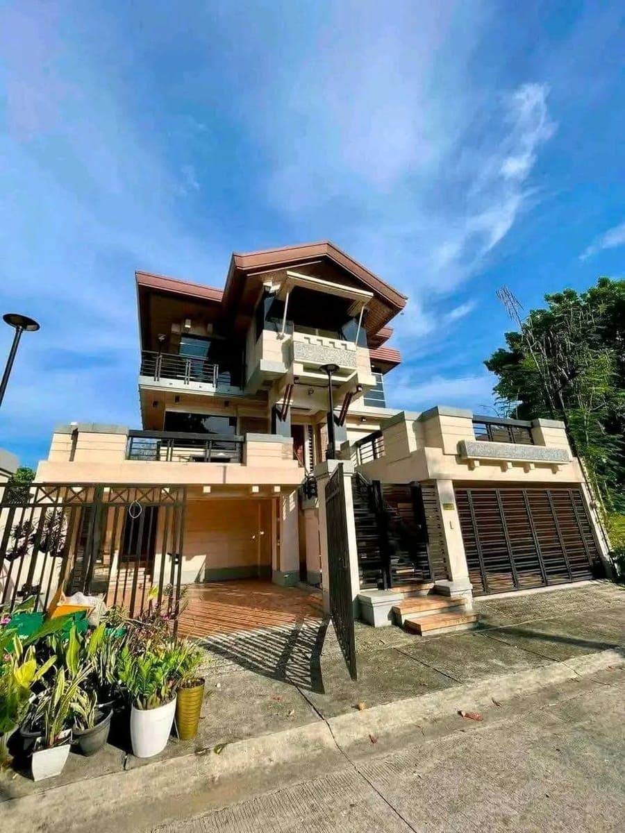 🏡 NORTHCREST CABANTIAN BUHANGIN 2-STOREY HOUSE FOR RENT 🏡 - photo 1