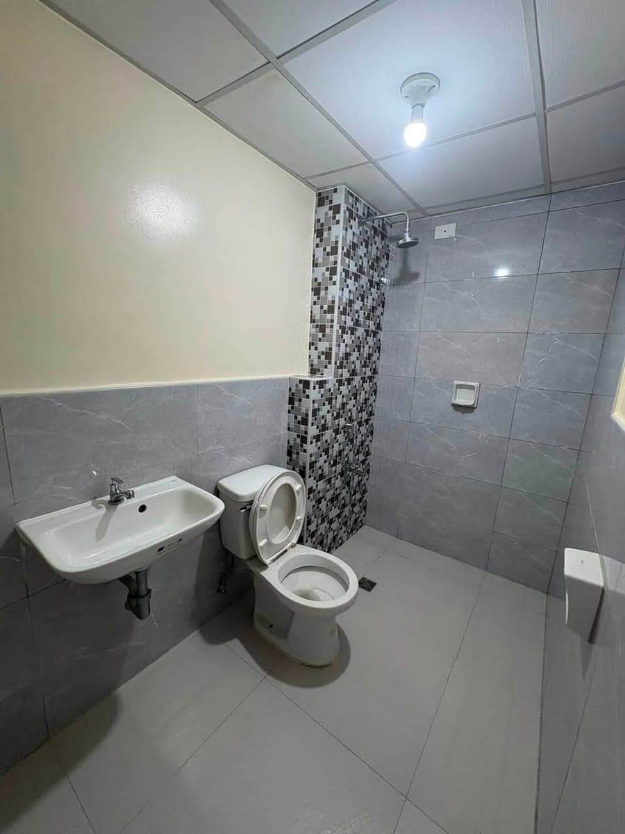 Studio Unit for Rent at Vivaldi (Bare) - photo 3