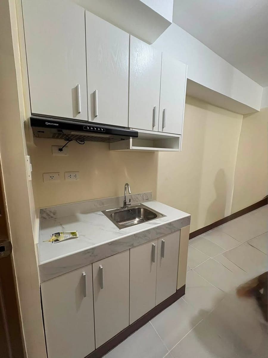 Studio Unit for Rent at Vivaldi (Bare) - photo 4
