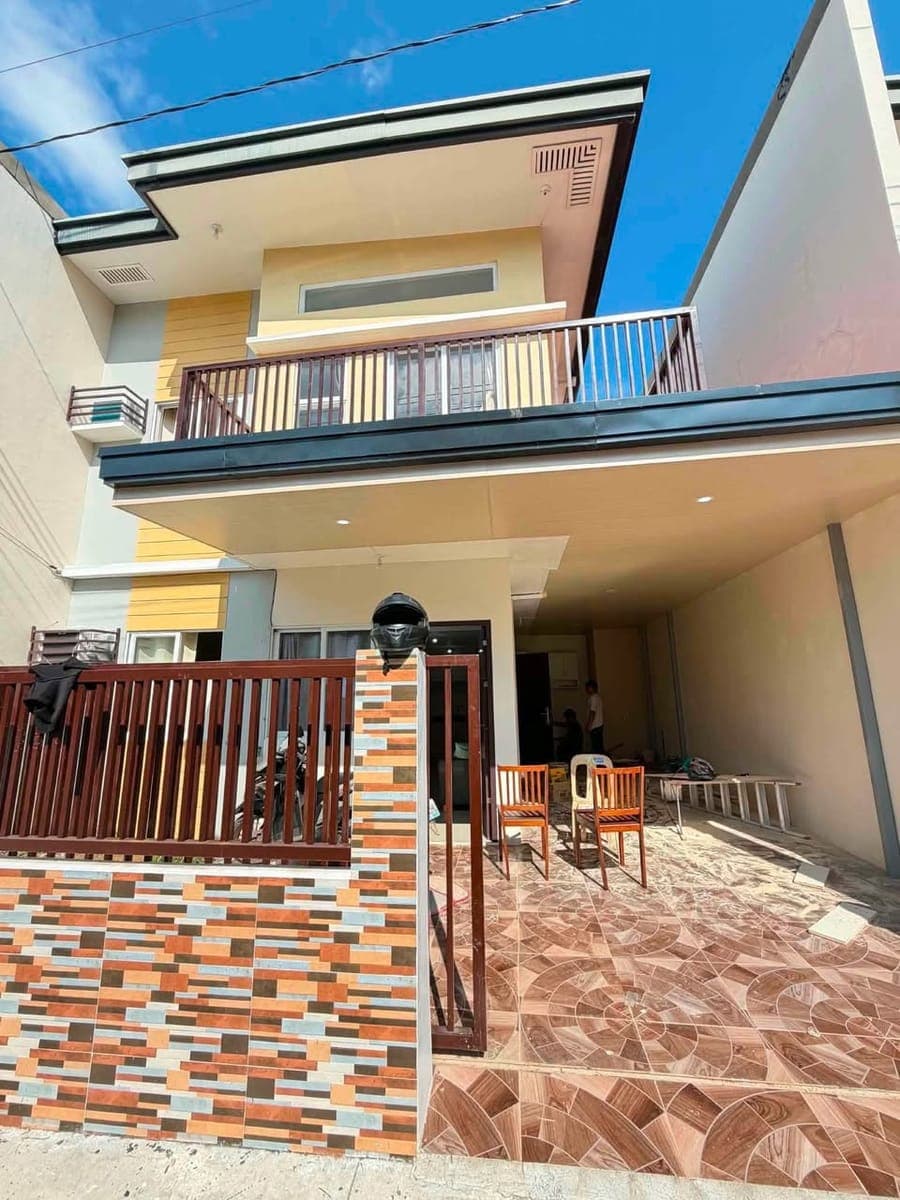 Fully Furnished 4-Bedroom House for Rent - photo 1