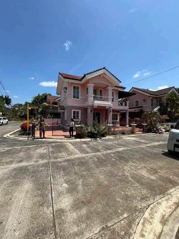 9.5M|🚨HOUSE & LOT FOR SALE / FOR RENT‼️ - photo 1