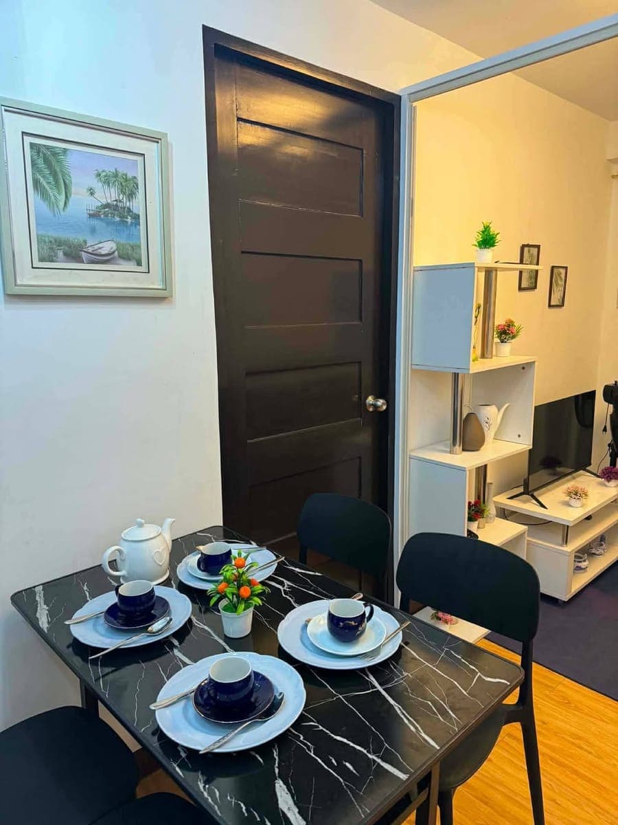 🏢 AREZZO PLACE DAVAO – 1BR Unit Available 18K - photo 3