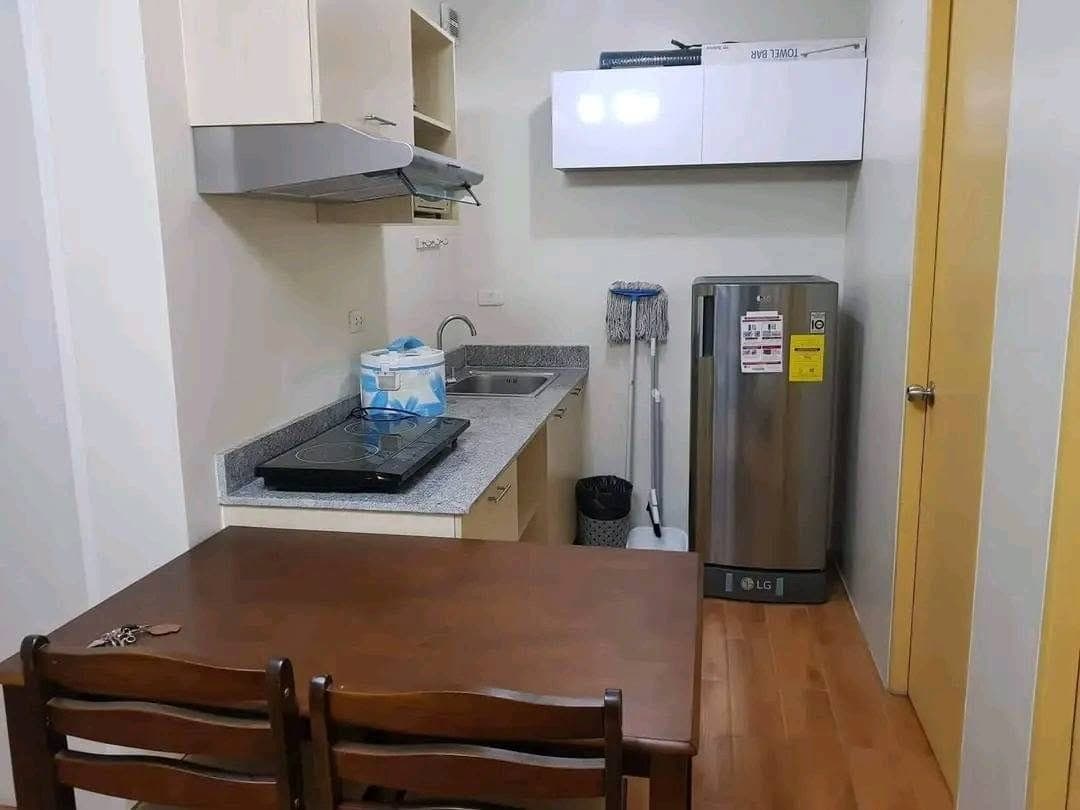 🏡 SEAWIND SASA 2BEDROOM CONDO FOR RENT ‼️ SEMI-FURNISHED/16K MONTHLY 🥰 - photo 1