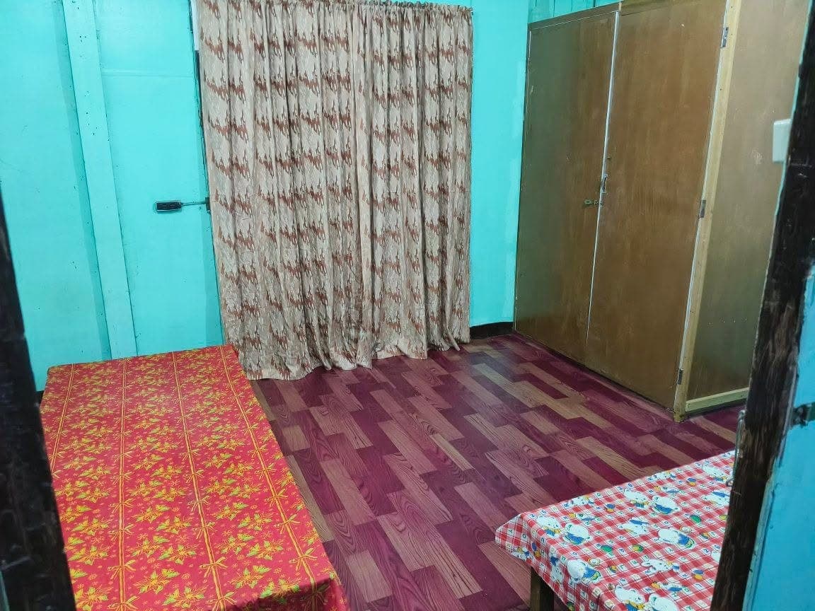 ROOM FOR RENT for Ladies Only! - photo 1