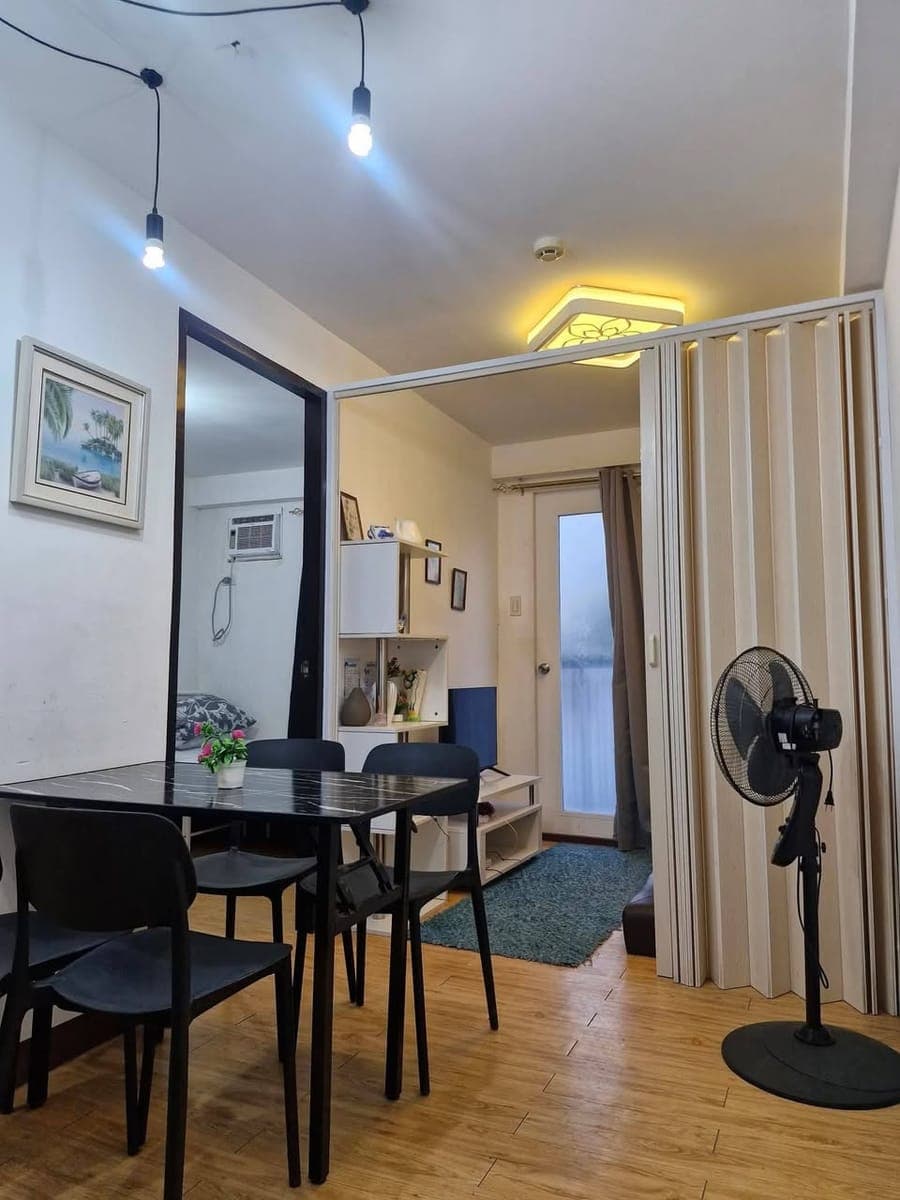 🏢 AREZZO PLACE DAVAO – 1BR Unit Available - photo 1
