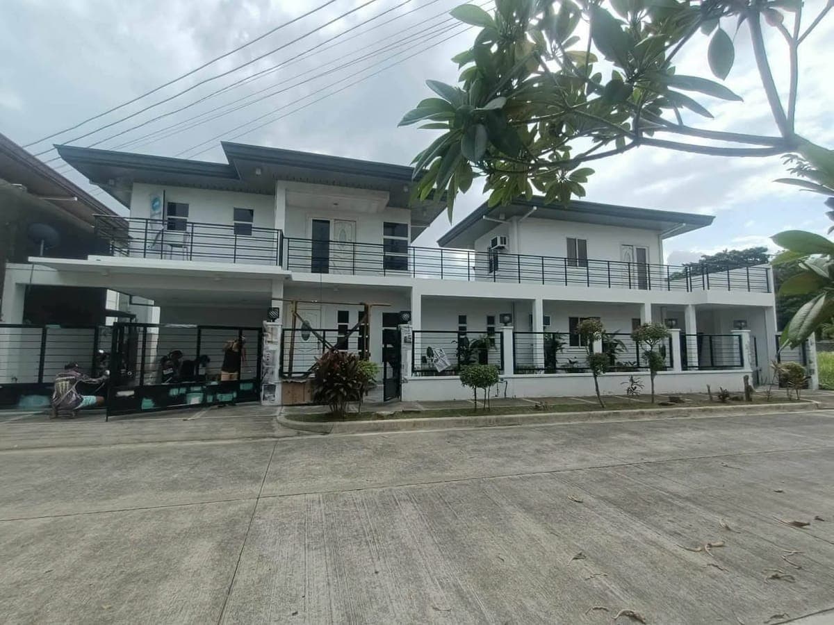 New Listing - photo 1