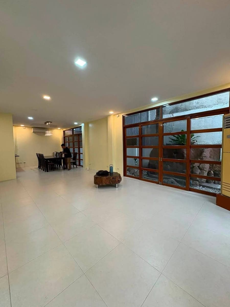 New Listing - photo 1
