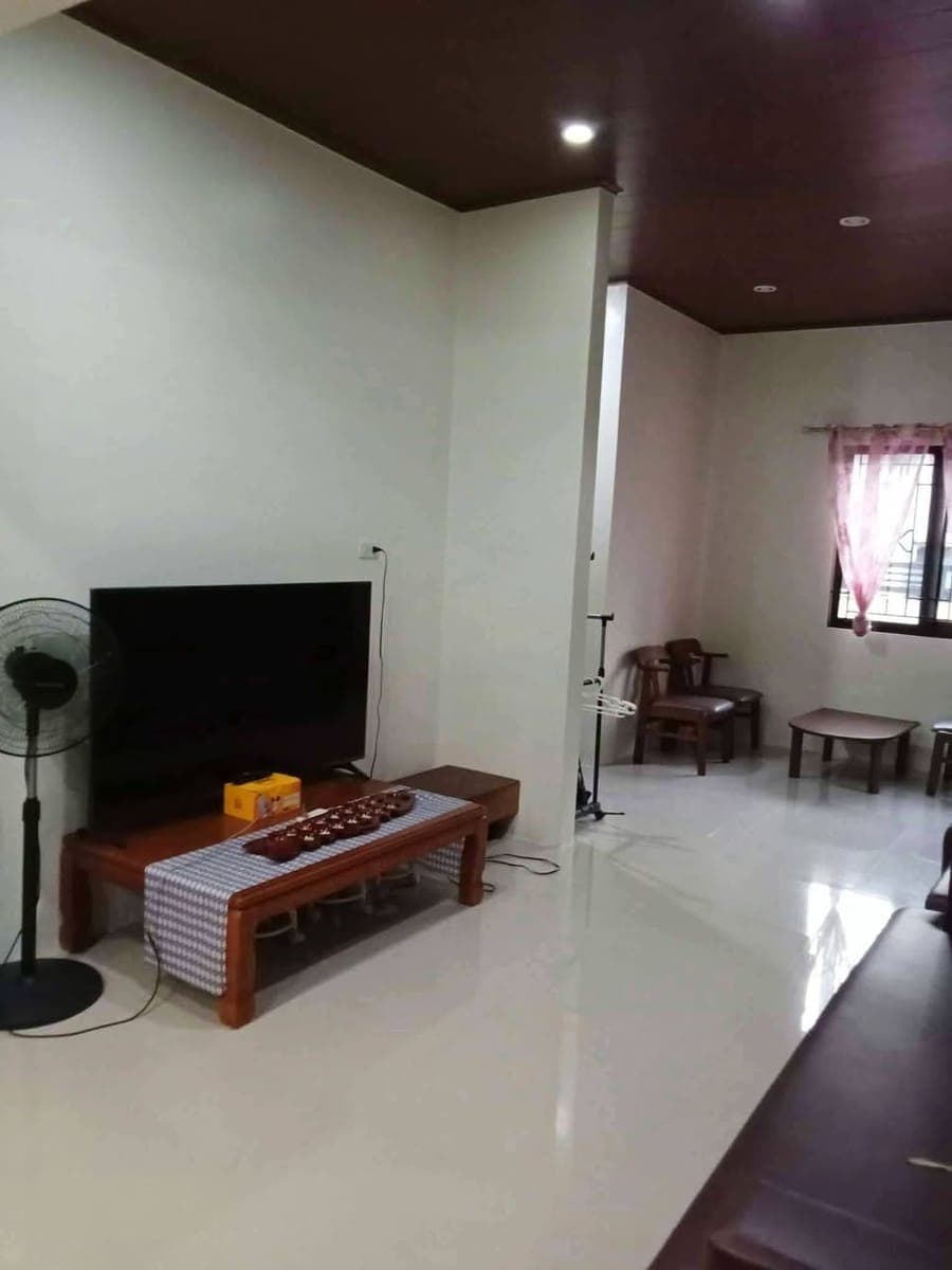 🍁 FULLY FENCED HOUSE — LONG TERM RENTAL 🍁 - photo 4
